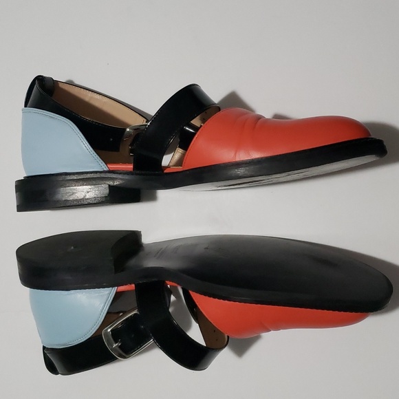 Inch2 Closed Toe Candy Sandals - Picture 3 of 10